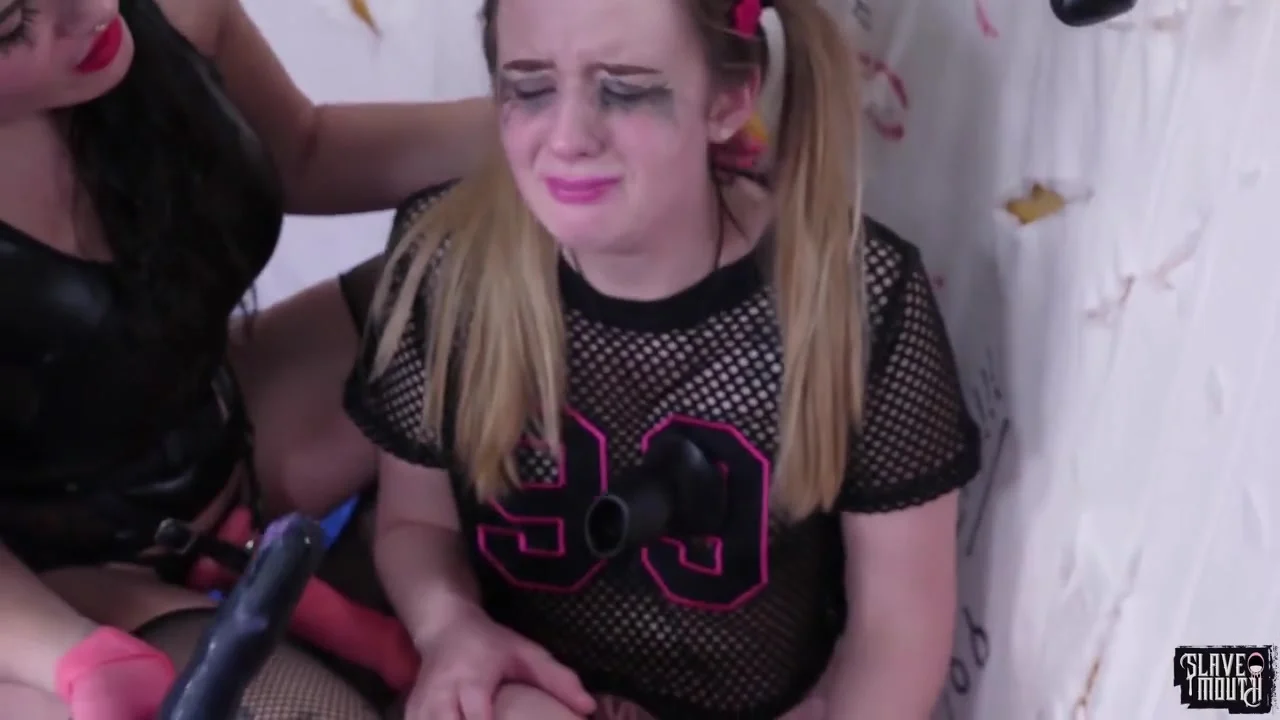 Jessica Kay teen 18+ sub deep throats strapon