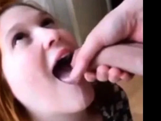 Amateur cum swallowing