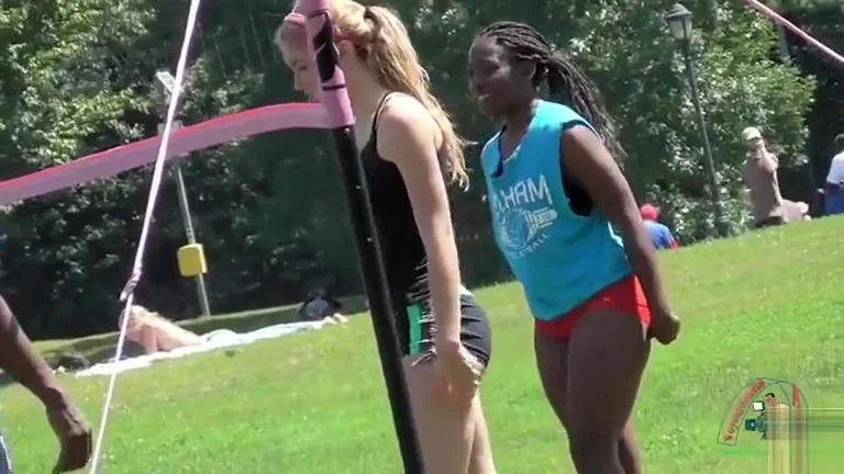 Central Park volleyball cutie with a great ass