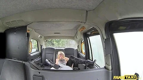 Chuck Loads - Blonde-haired Mature With Glasses Gets Fucked In The Taxi