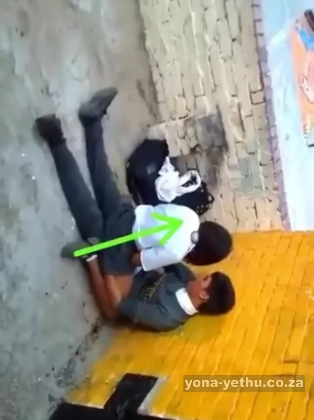 Coloured School teens 18+ Caught Fucking