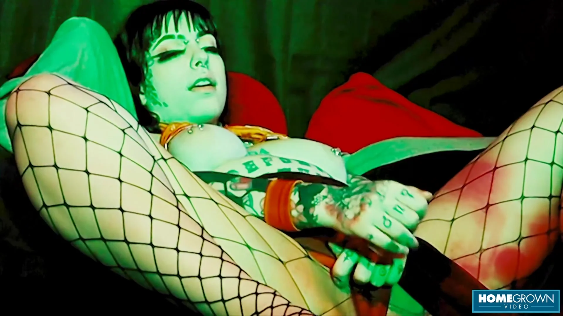 Tenshii Tushii In Tattooed Girl Fucked Rough And Dominated
