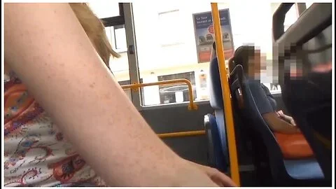 Subes Teenymadchen Fangt Im Bus An Meinen Schwanz Zu Lutschen