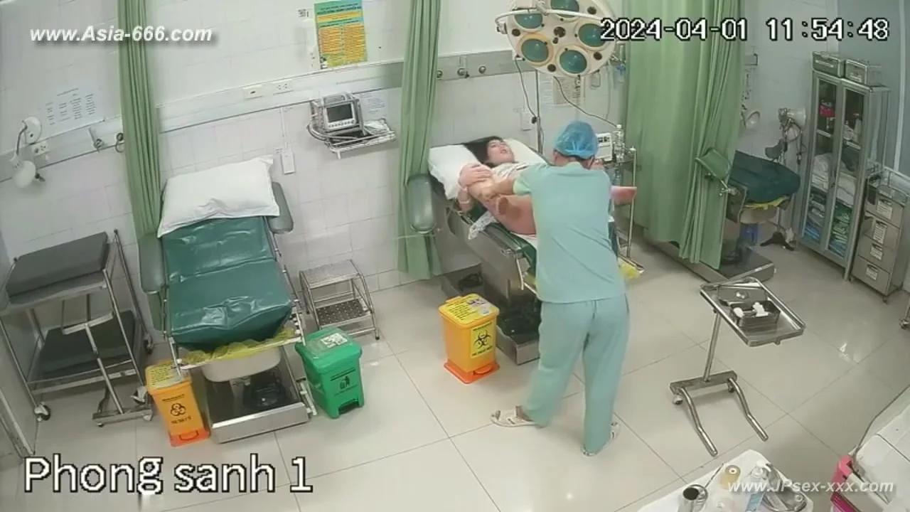 Peeping Hospital patient.40