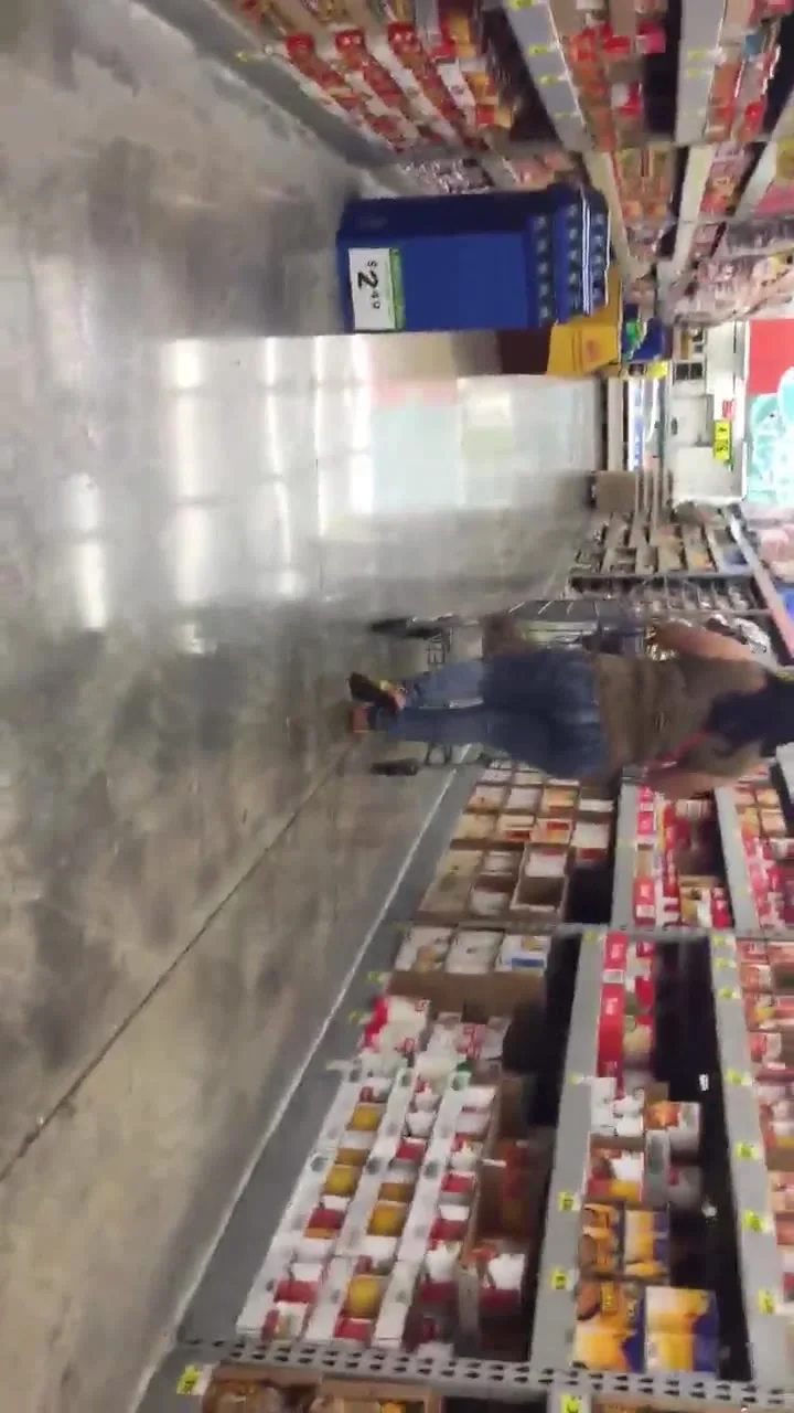 Latina ass shopping