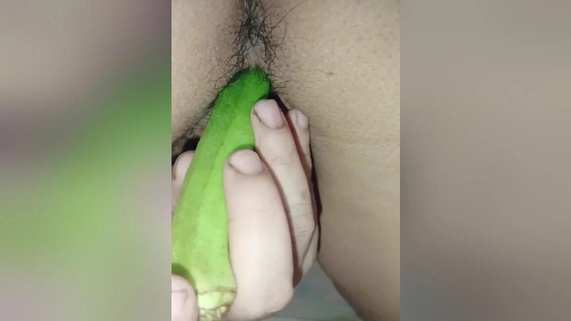 Stepsister-in-law Caught Putting Bhindi In Pussy