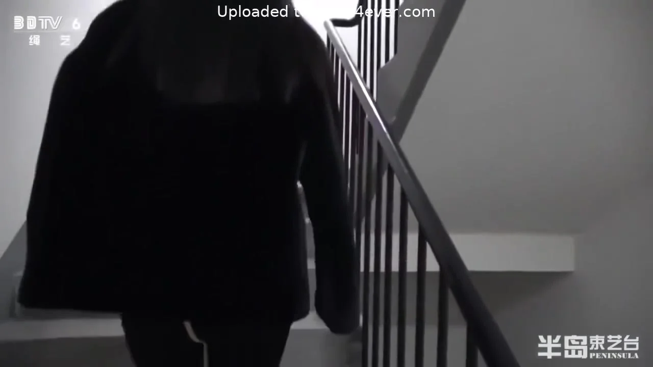 Miss Len Xi Black Suit