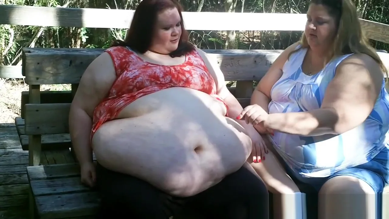 Big Belly Rubbed In Public Park By SSBBW Girlfriend - Jiggle That Fat