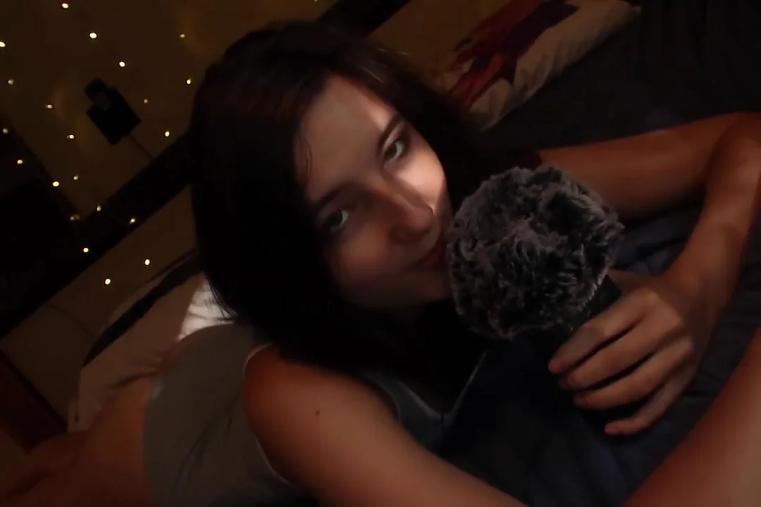 Aftynrose Asmr Touching Herself In Bed Erotic