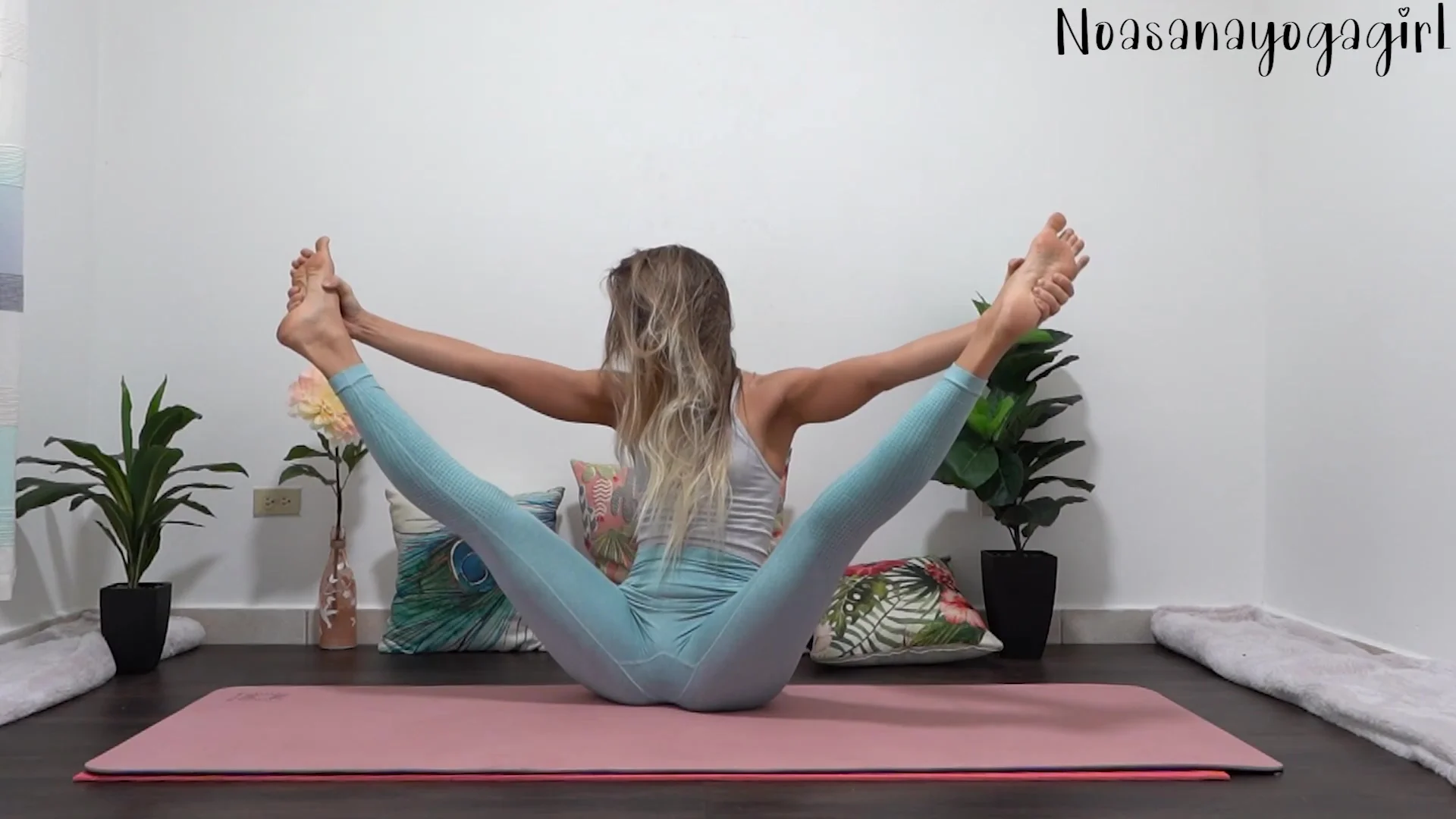 No Underwear Doing Yoga Only In My Tights - Stretching With Noasanayogagirl