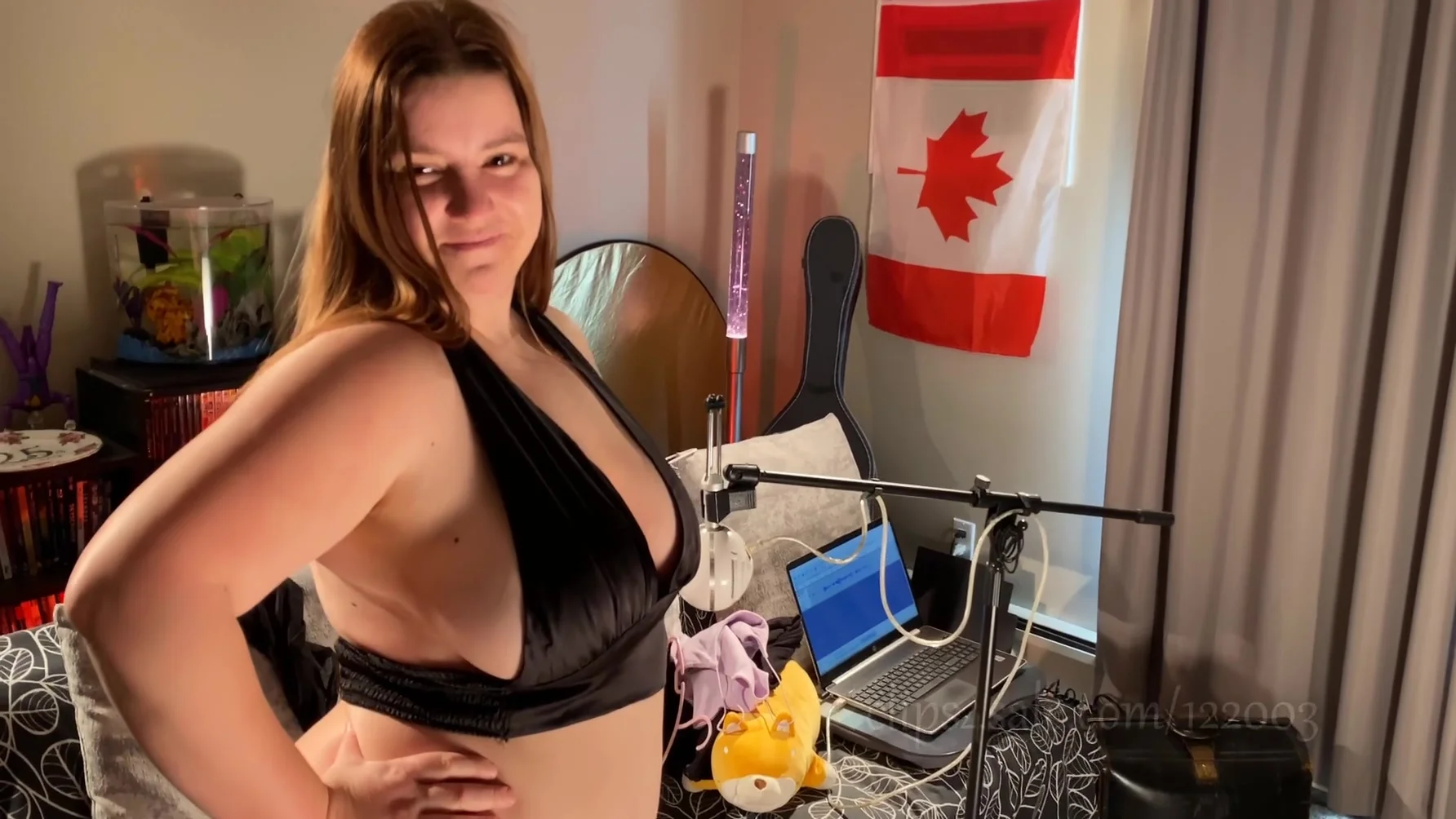 Striptease Braless - Modeling Crop Tops - Lace Panties Fetish