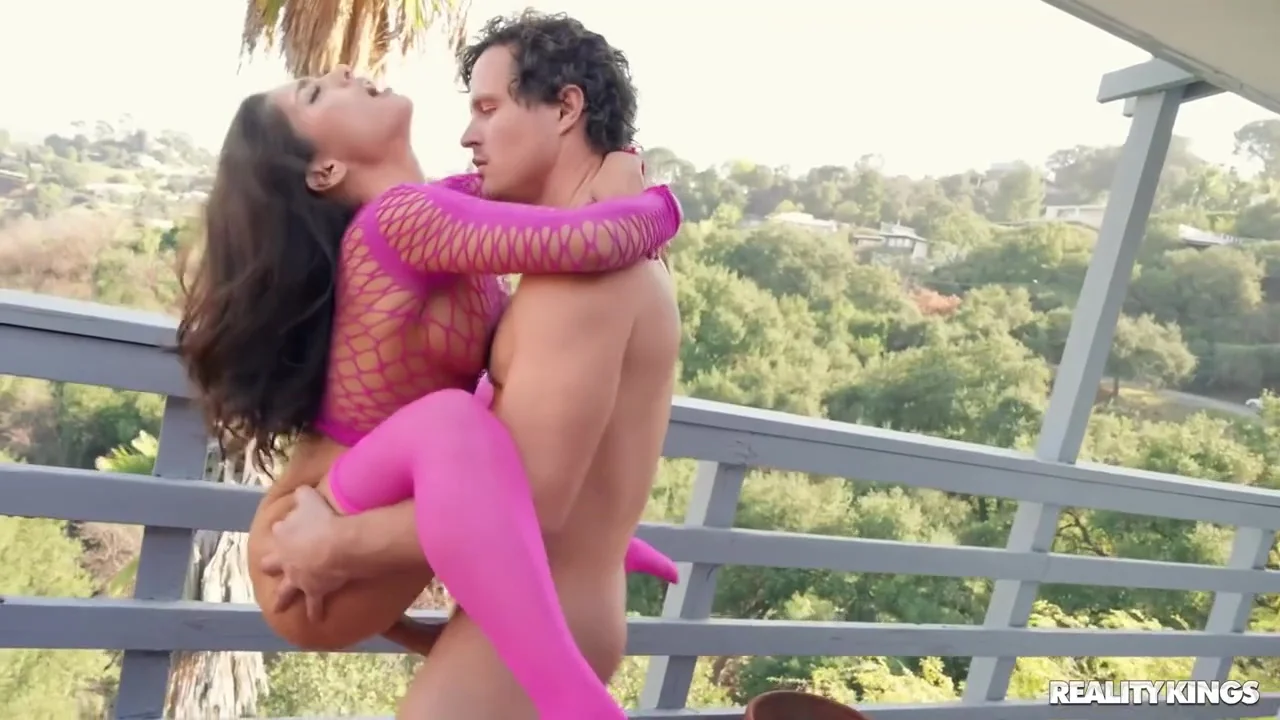 Good-looking Cougar Jaw-dropping Porn Movie