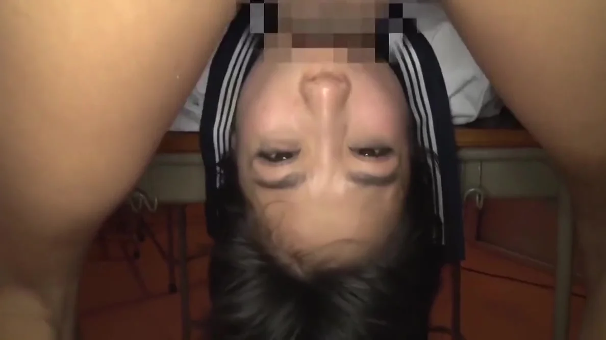 Cute Japanese College Whore Sucking The Big Cocks And Cum In Her Mouth