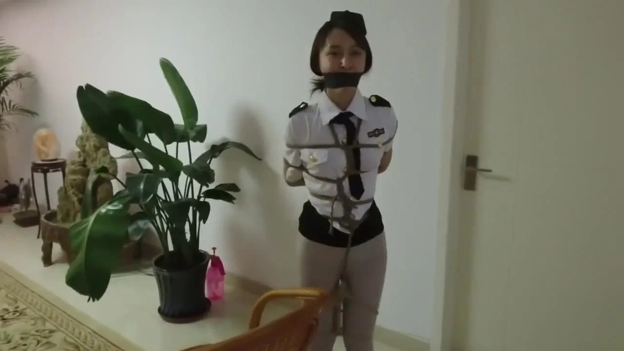 Police girl Bondage 2