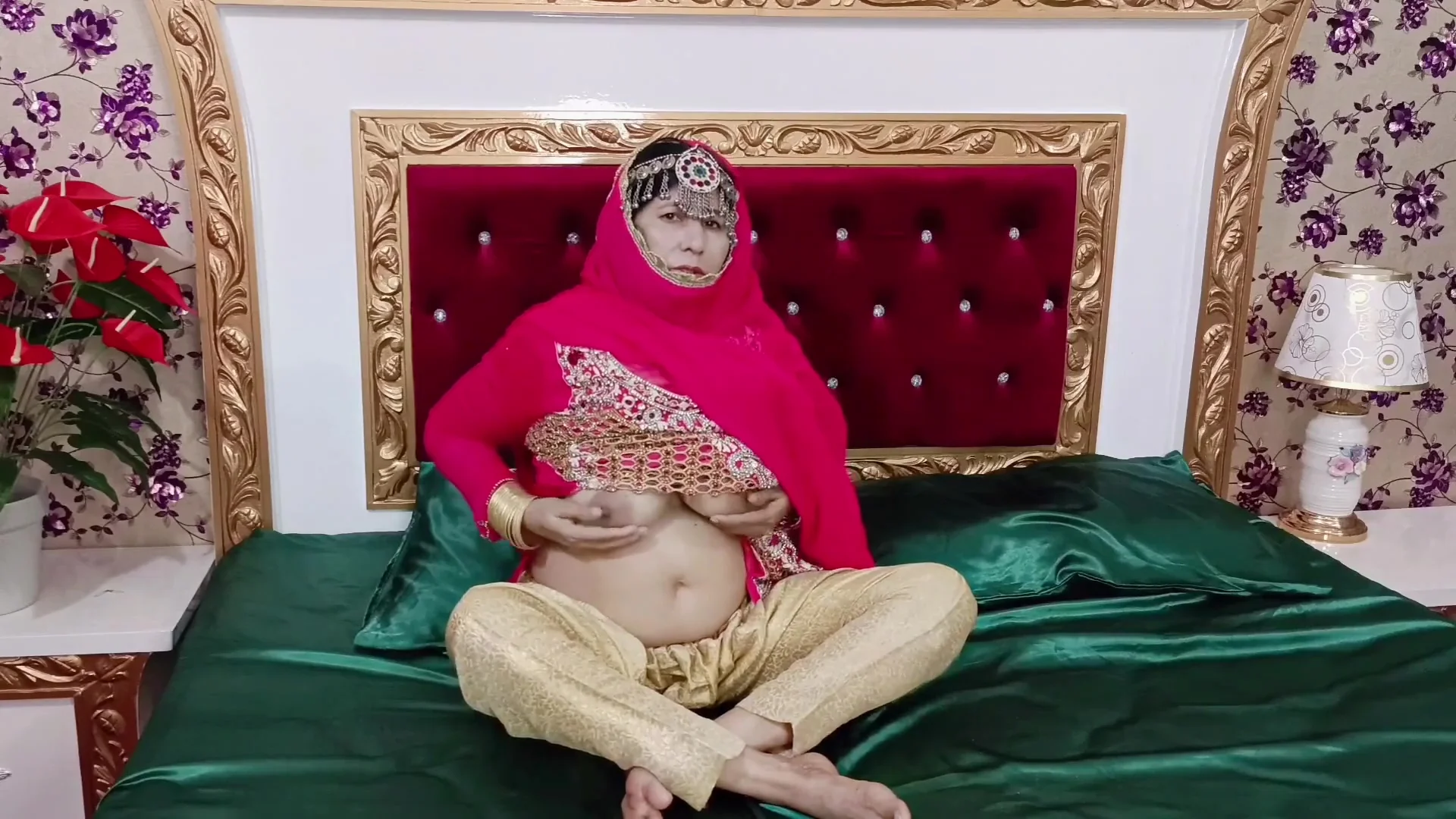Most Beautiful In Pakistani Mature Bride Sex With Dildo In Wedding Dress