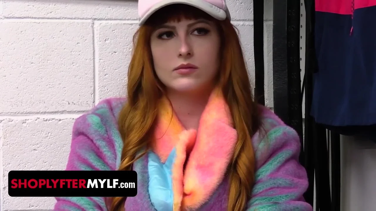 Thick Ginger Milf With Big Natural Tits Alex Harper Swallows Officers Huge Cumshot