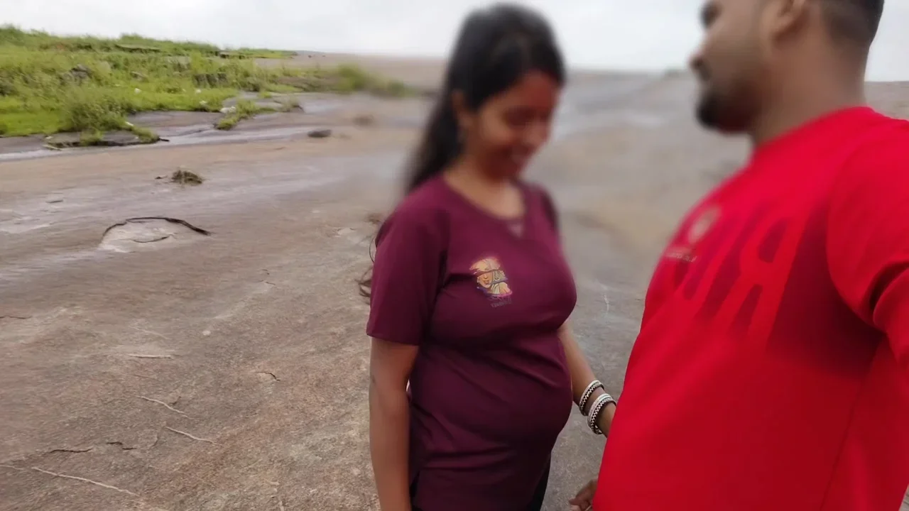 Turister Bhabhi Girl Hamari Ghar Wale Pahad Par Ghoom Aaye, Maine Usko Mere Ghar Le Gaya Aur Uski Gand Par Li - Indian Desi Bhabhi Xxx