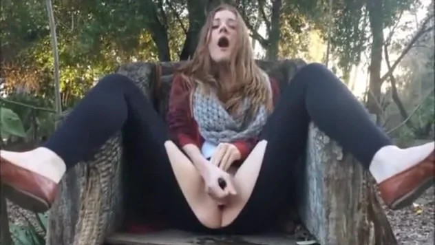 outdoor squirting 480p