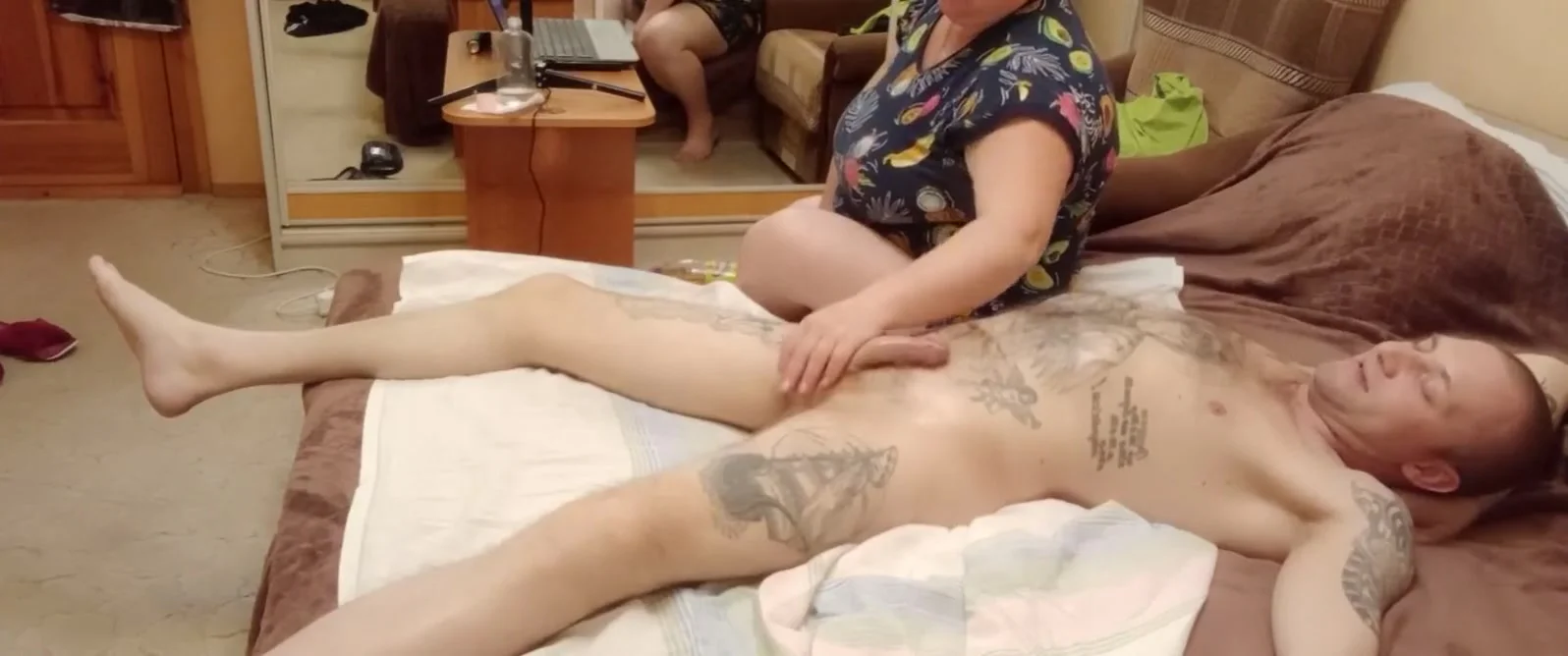 Penis Massage Blowjob With Cum In Mouth