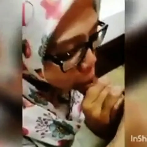 SandpDecent - Tudung Virgin Uni Student Nerd Cum on Face