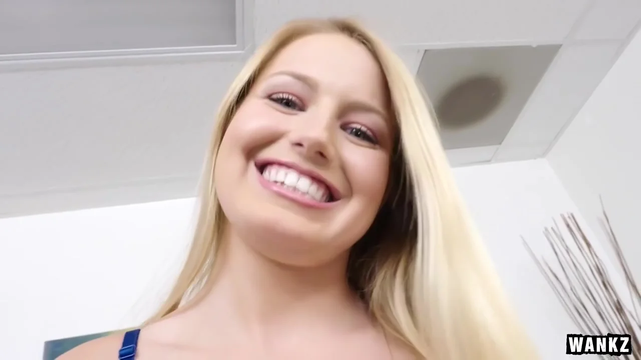 Scarlett Sage John Strong Breaks in Amateur teen 18+ On Co