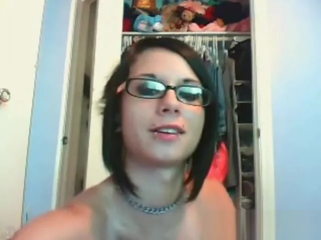 Sexy brunette gives hot striptease on cam