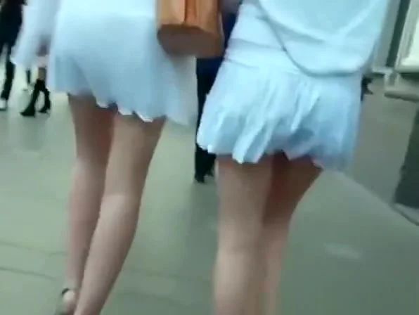Two lesbian sexy asses upskirted