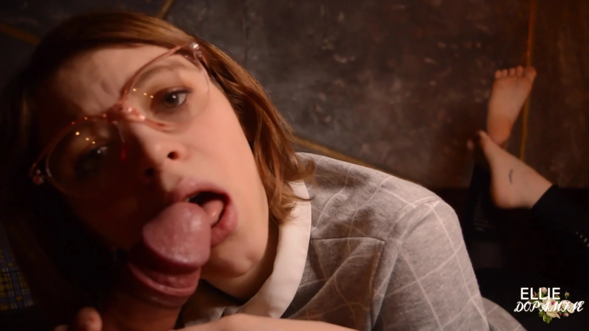 Pov Blowjob From Hot teen 18+ Girl Wrinkled Soles - Ellie Dopamine In Glasses