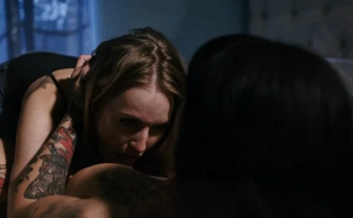 Scarlett caught Wife Jessie masturbating
