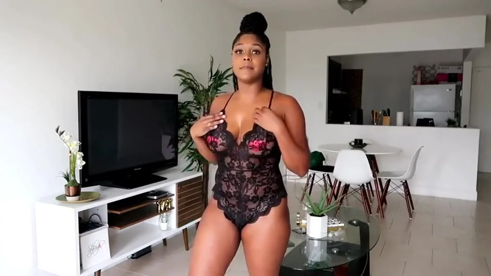 Ebony Arousing Try-on Lingerie With Per Fection