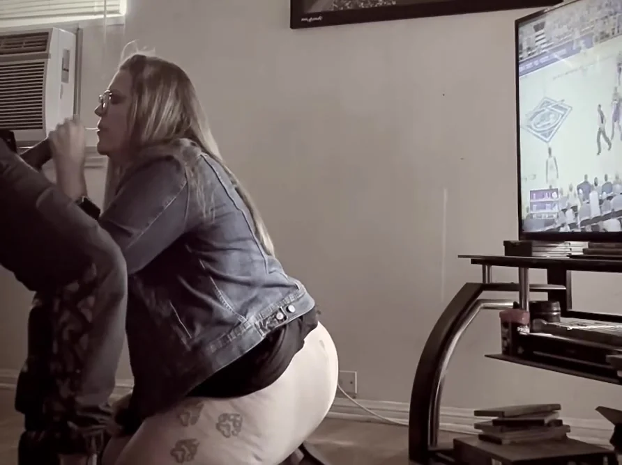 Big Booty Step mom Gives Step sons Black Friend A Blowjob
