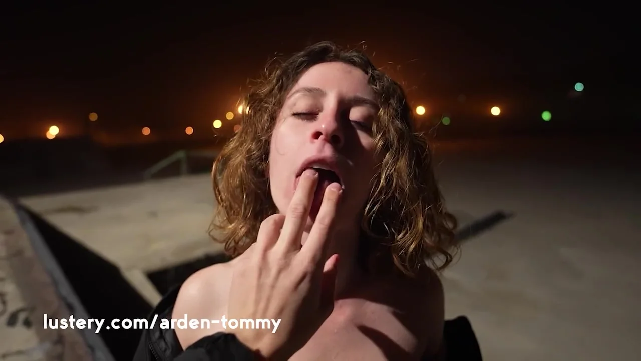 Perfect Italian Amateur Fucked In A Skate Park With Skater Girl