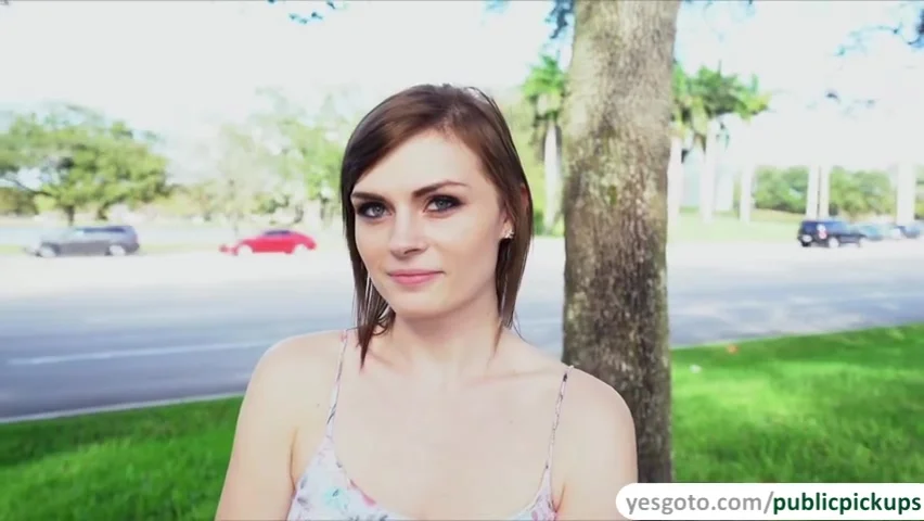 Busty Babe Offers A Stranger A Blowjob For Ca With Haven Rae