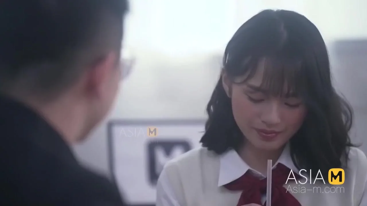 Shy Love In In School 0237