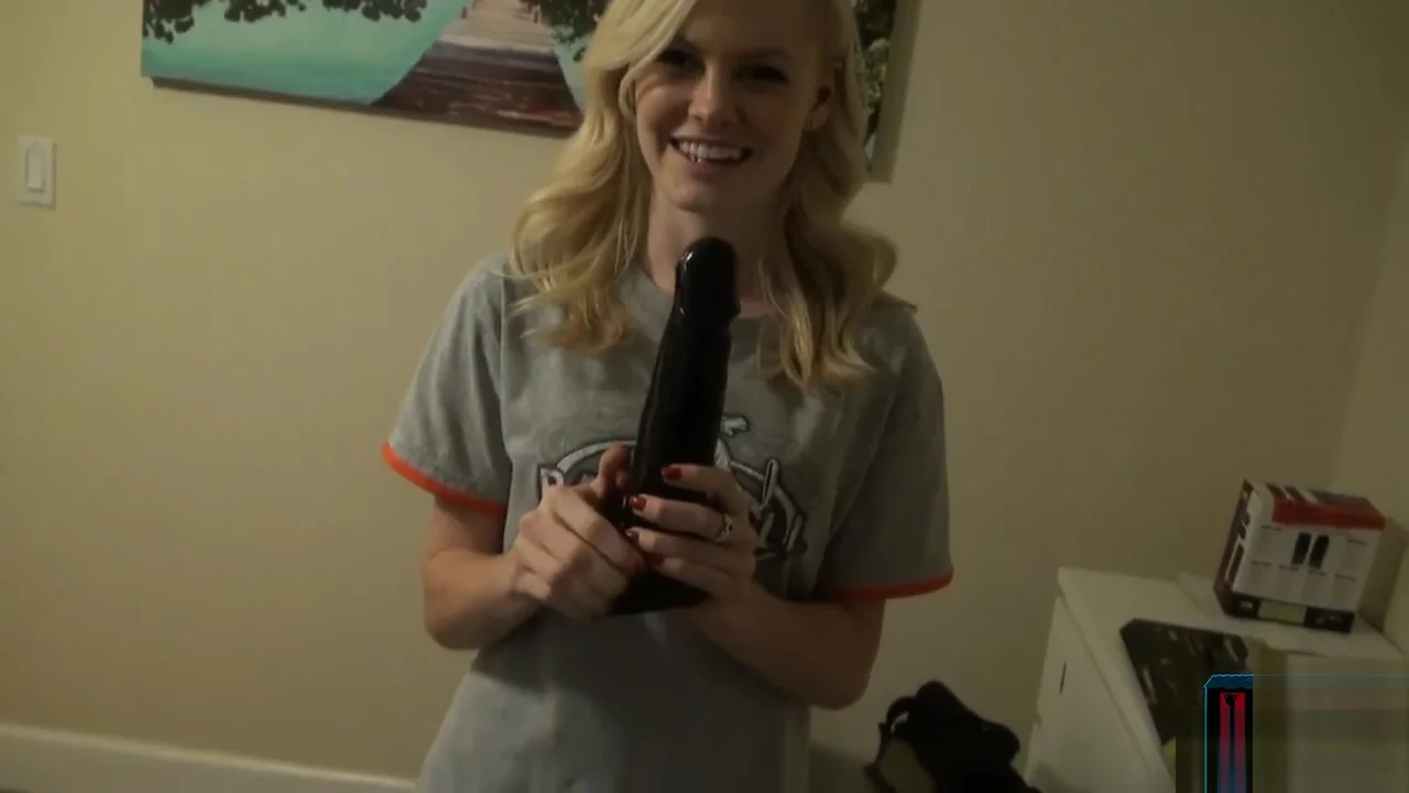 Blonde amateur teens 18+ in real homemade pornos with their bfs