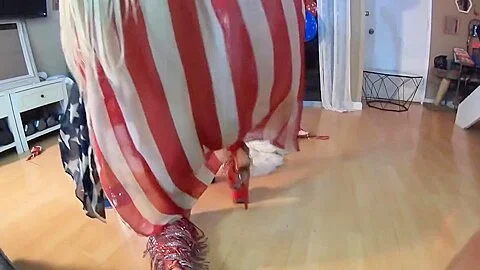 Athletic Stripper Milf Babe Dances And Gets A Huge Load To The Face After Patriotic Block Party