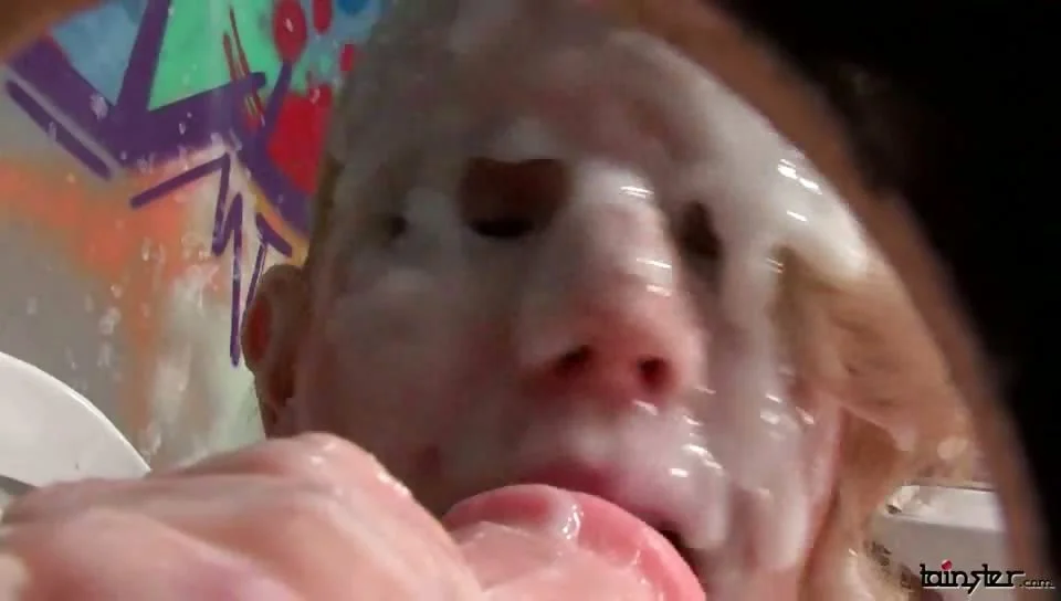 Katty Lee has just taken a facial and heads into the bathroom to clean the jizz off of her nose, but she absolutely stepped into the wrong bathroom if she thinks she's gonna leave there anything close to clean!