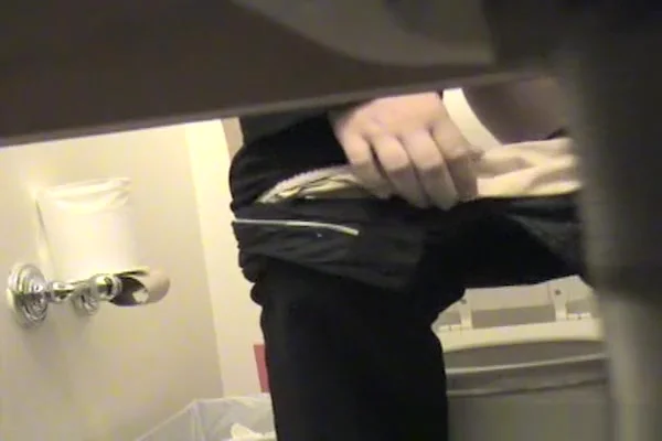 Peeing at US party 1