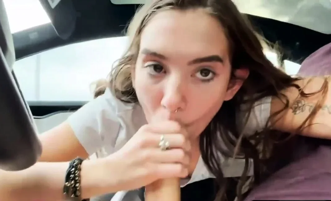 Sexy Petite Blonde Amateur Fucks in Tesla Autopilot