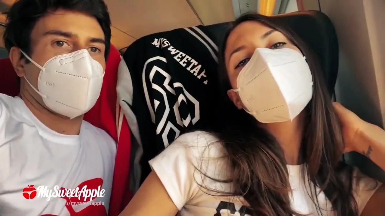 Pandemic Porn In A Train With Surprise Creampie - Pu