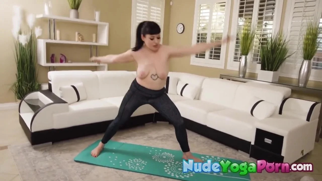 Curvy Alt Beauty Lita Lecherous Strips For Nude Yoga