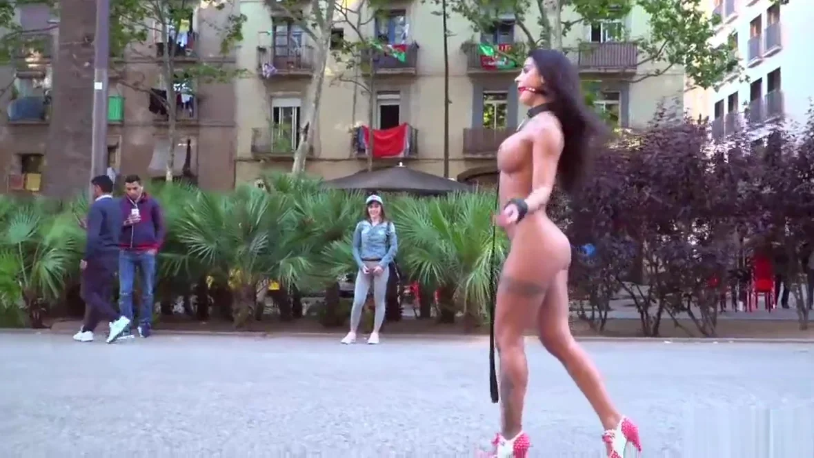 Curvy petite Euro babe on the streets