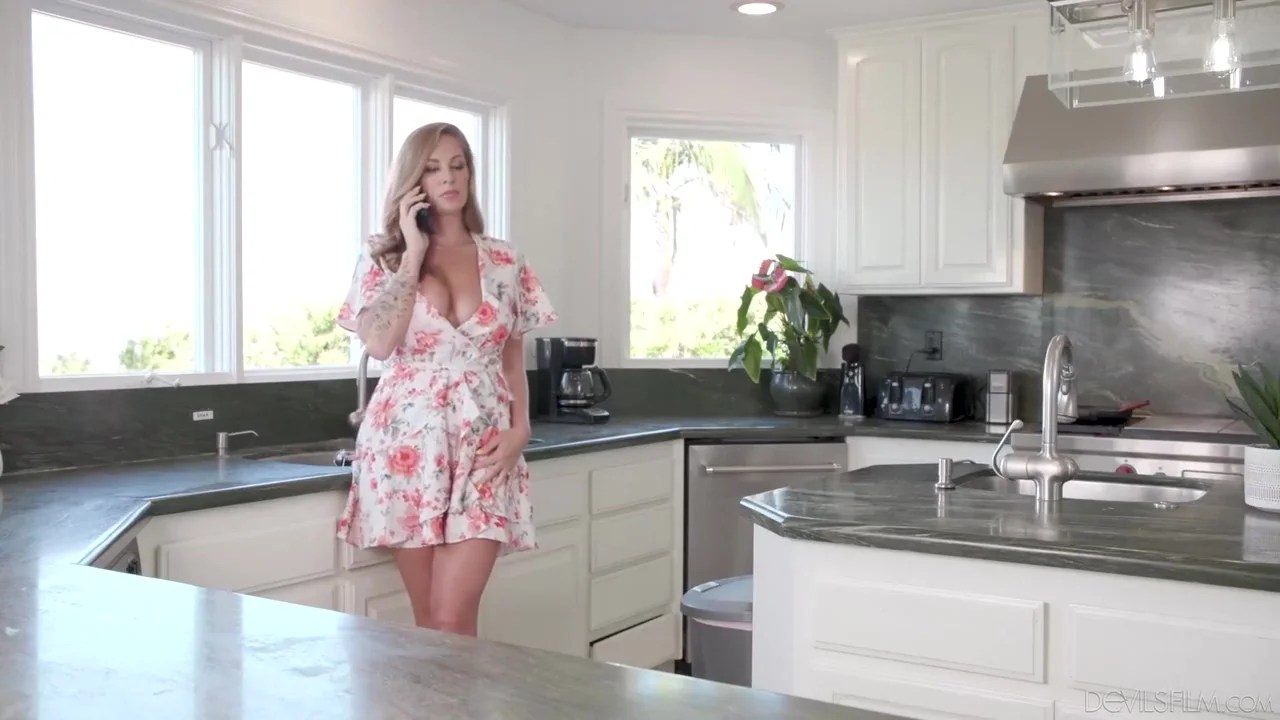 That Time I Got My Stepmom Pregnant Annie King & Elias Cash - Annie King