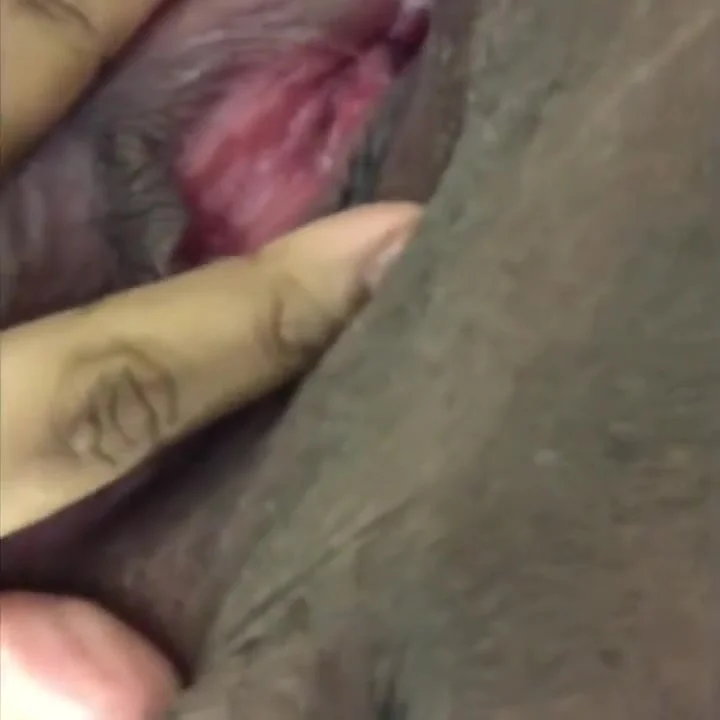 Lightskin 18 y/o cums with her toy