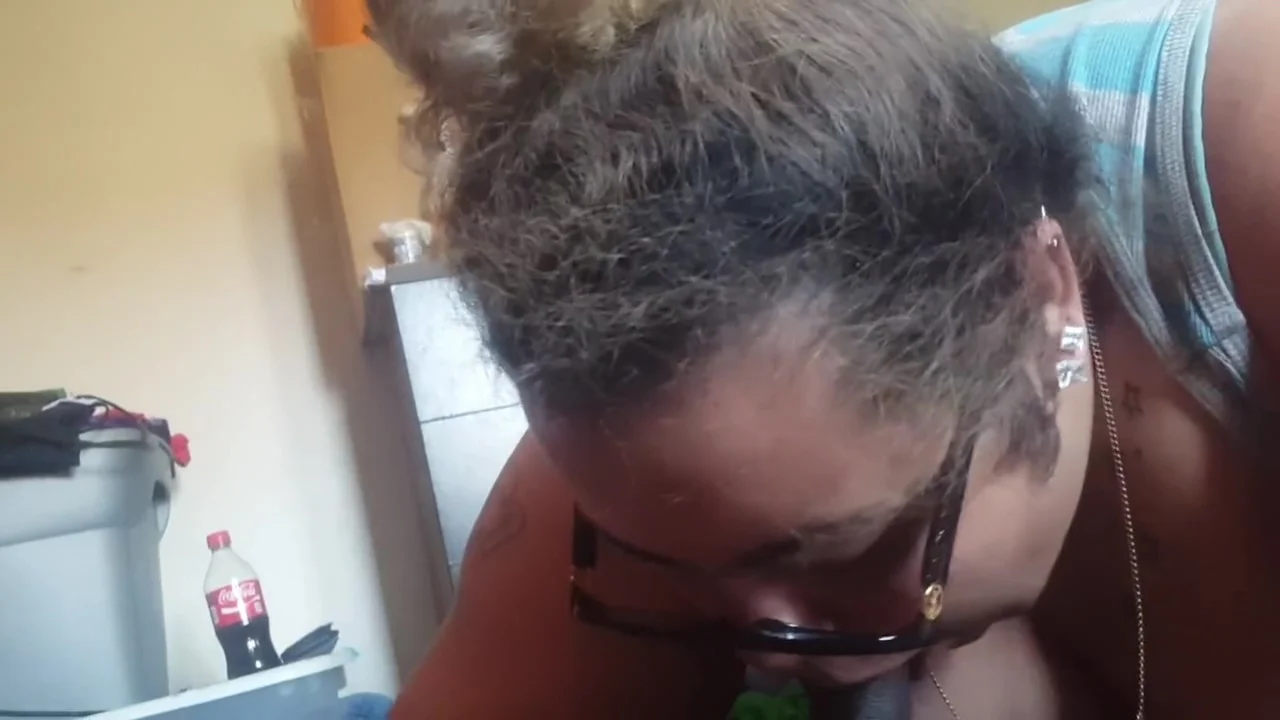 BBW MILF giving mind blowing head