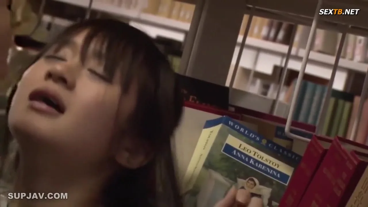 Japanese Babe having sex with a stranger in the library