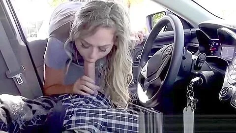 teen 18+ sucks cock in public