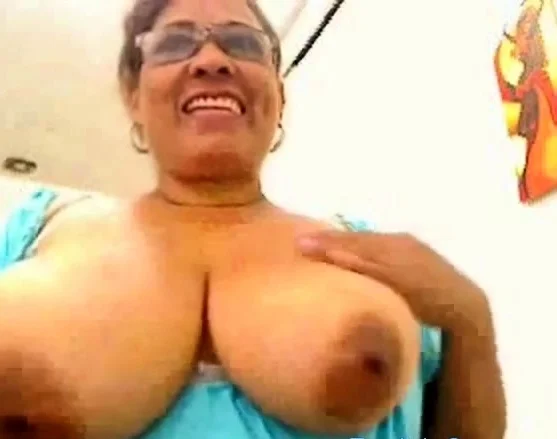 Black Mature Show All on webcam
