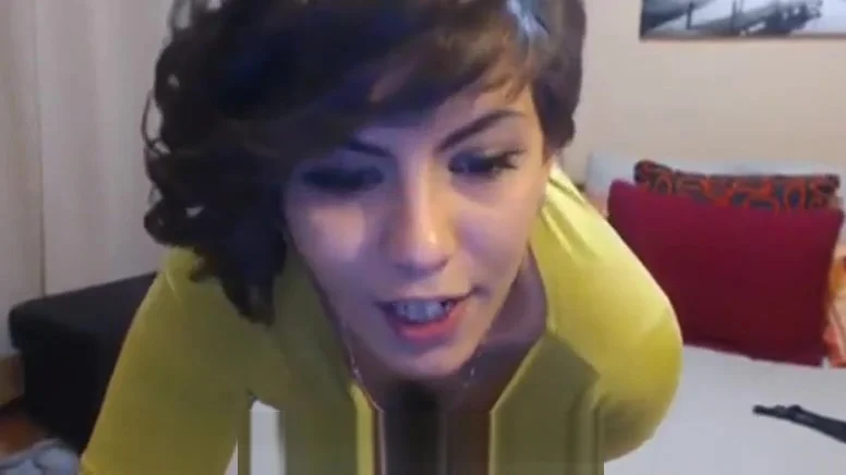 Sexy girl shows her big tits and ass