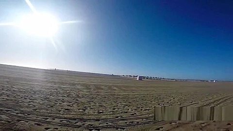 beach dogging for your amateur MILF swinger and housewife voyeur livecams
